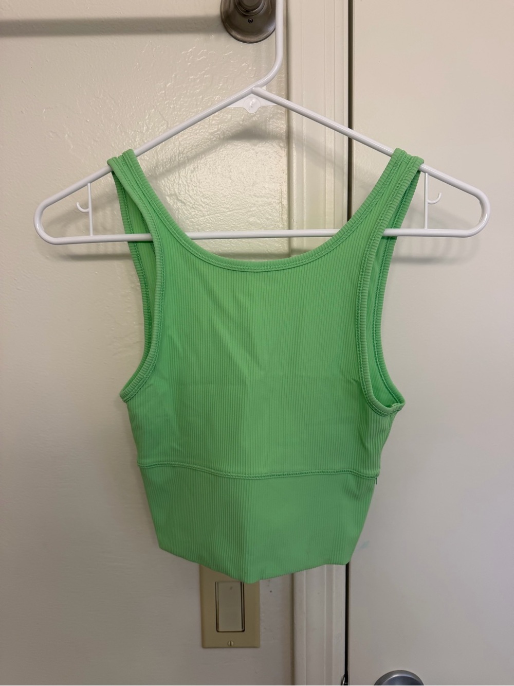 lululemon athletica Power Pivot Tank Ribbed Crop Reversible Size 2